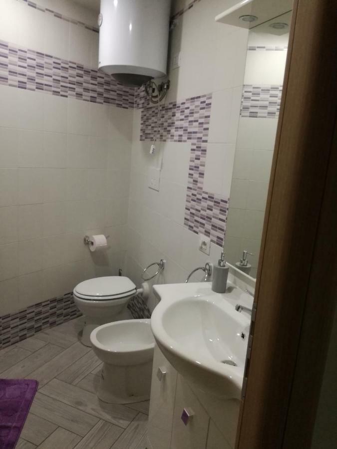Appartamento In Seminterrato Zannone Sabaudia Exterior photo